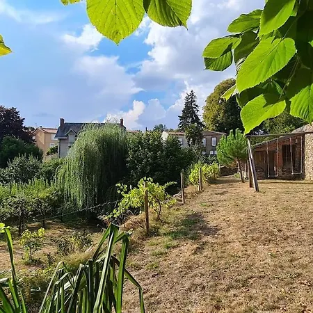Casa de Férias Les Hauts De St Jacques Maison D'exception 300m2, Jardin Arbore 2000m2 Pouzauges