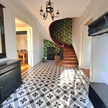 Les Hauts De St Jacques Maison D'exception 300m2, Jardin Arbore 2000m2 بيت للعطل *