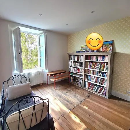 بيت للعطل Les Hauts De St Jacques Maison D'exception 300m2, Jardin Arbore 2000m2 بوزاوغيس